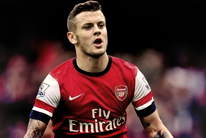 北雪平球迷向场内投掷烟花，瑞典超甲升级附加赛被迫中断