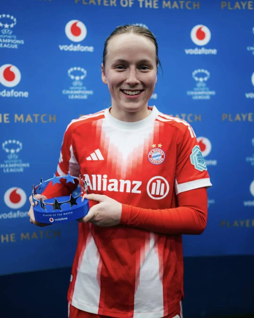 安东尼：梅西是我的偶像和标杆；拒绝拜仁还因我孩子喜欢西班牙