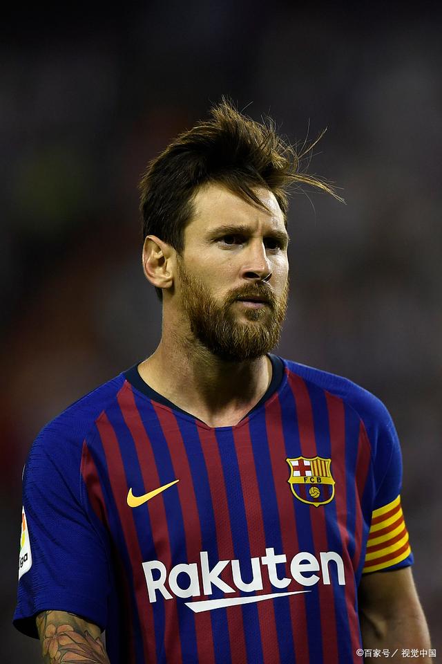 小孩哥！17岁卡尔成为欧冠最年轻连续3场进球球员