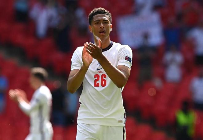 意甲：国际米兰状态回暖，科莫近期表现稳定