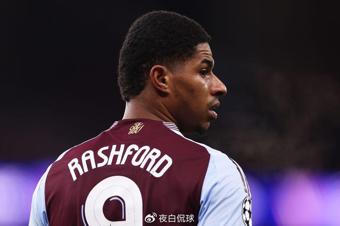 真要走了？孙兴慜在赛后领奖前多次拒绝佩戴队长袖标