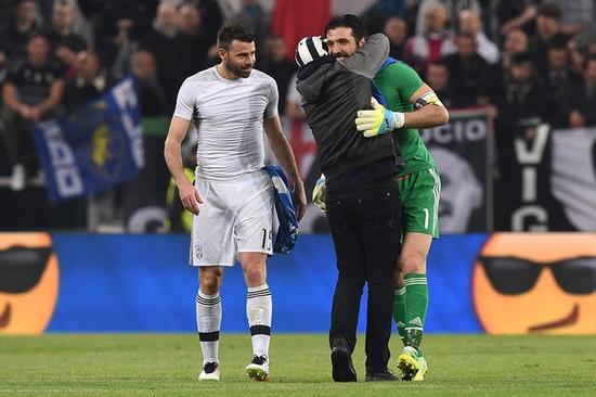 几乎零角度都能进，这准度离谱