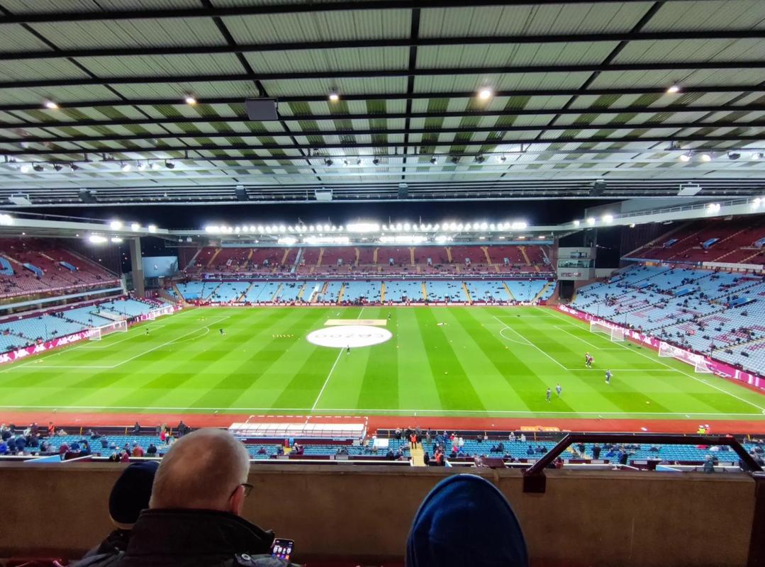 恩祖齐-马塔加盟中甲升班马深圳青年人