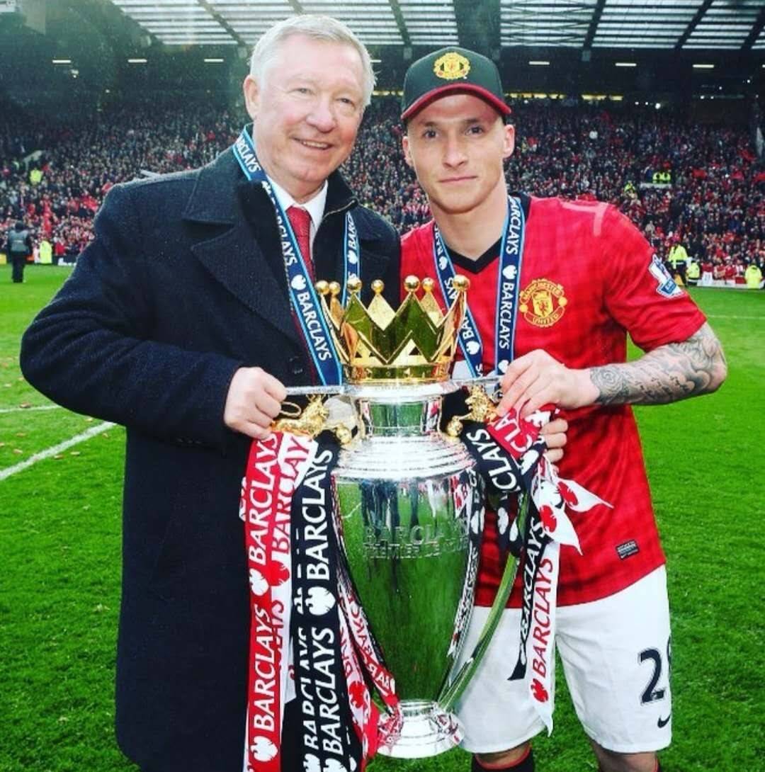 记者：梅西不希望拉波尔塔利用自己，因此回诺坎普没通知巴萨